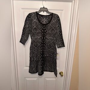 Nina Leonard Women's Sweater Dress Size Medium Black Gray Geometric